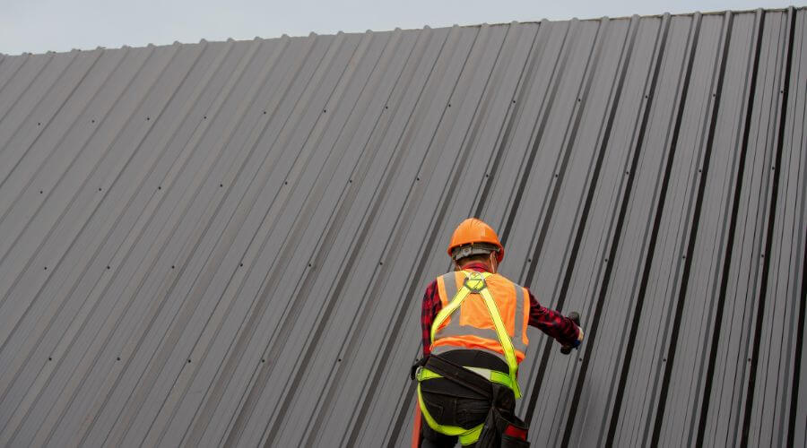 Professional gutter cleaning in Blairstown, MO